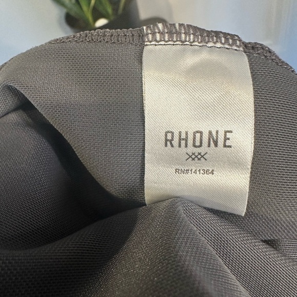 RHONE Men’s Shorts Size XXL Black 8” Zip Pocket Freedom Lies On Been Bold lined - Picture 12 of 15